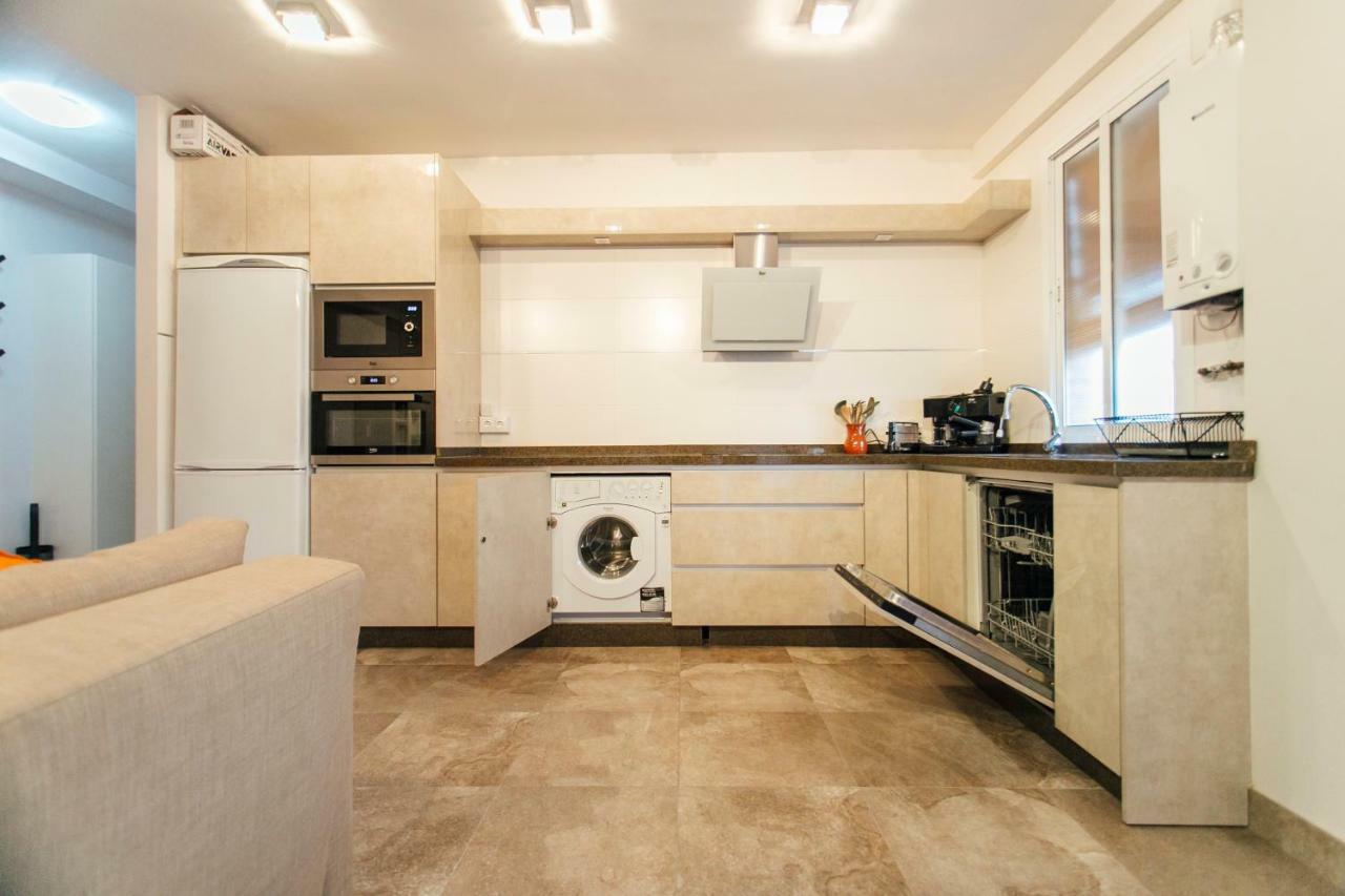 Wide And Diaphanous- 3Bd 2Bth- Alcazar Sewilla Zewnętrze zdjęcie