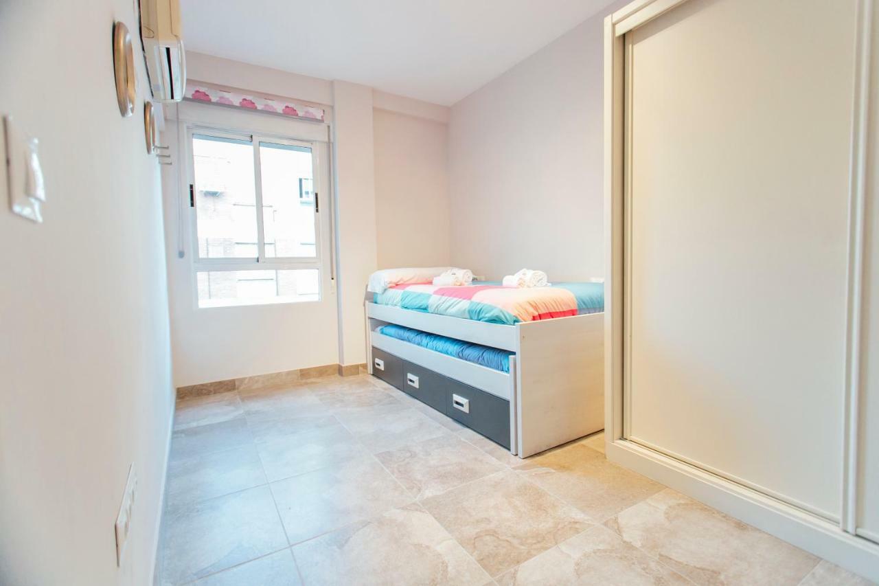 Wide And Diaphanous- 3Bd 2Bth- Alcazar Sewilla Zewnętrze zdjęcie
