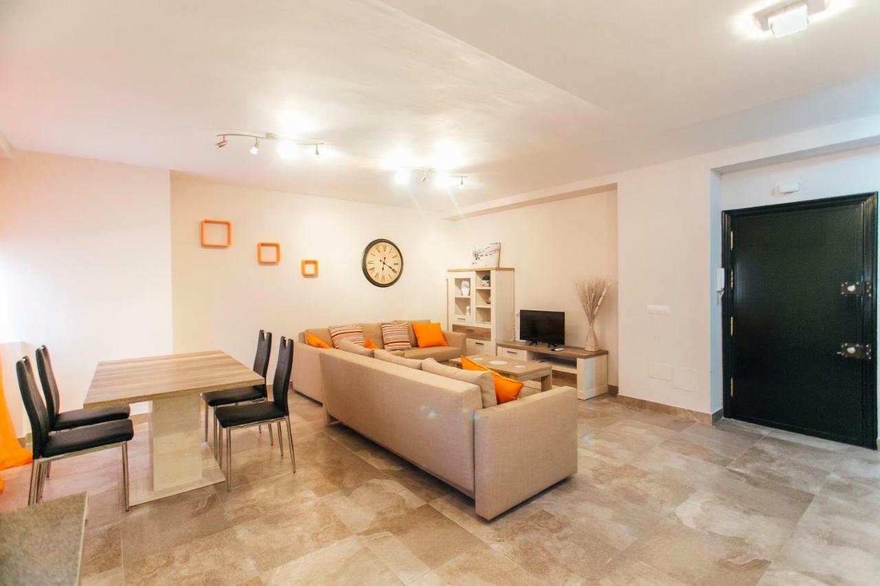 Wide And Diaphanous- 3Bd 2Bth- Alcazar Sewilla Zewnętrze zdjęcie